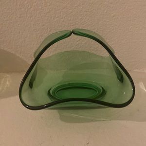 Vintage~Viking~Green Glass Handkerchief Foldover Bowl/Basket Candy Dish